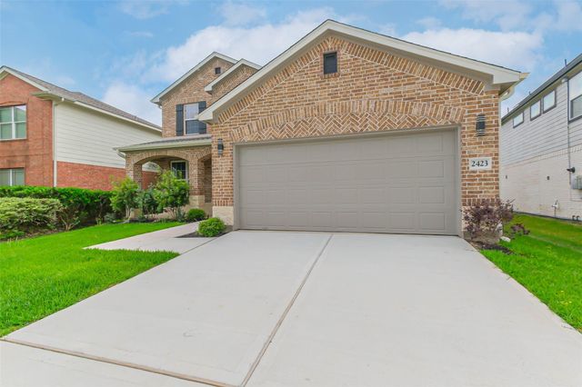 2423 Inlet Court, Fresno, TX 77545