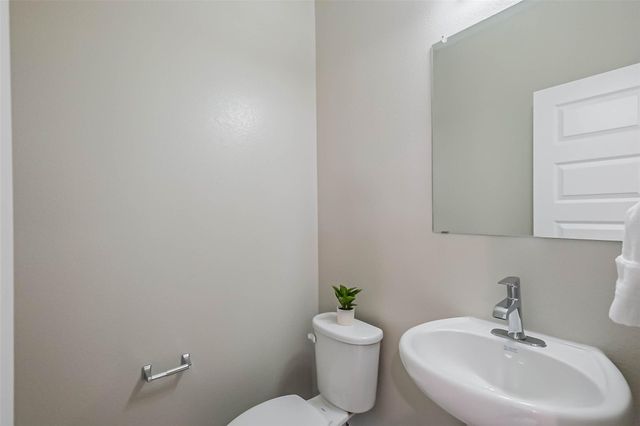 2423 Inlet Court, Fresno, TX 77545