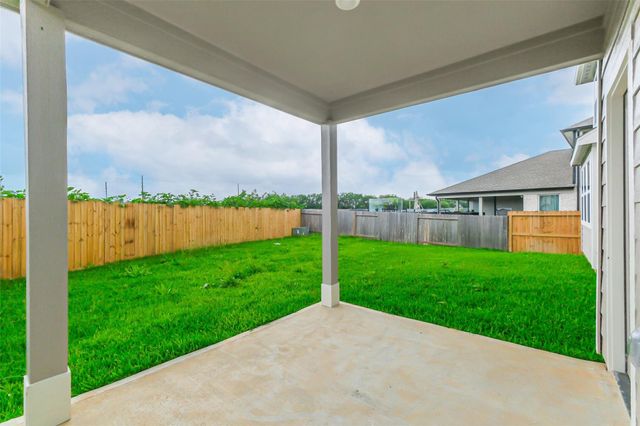 2423 Inlet Court, Fresno, TX 77545