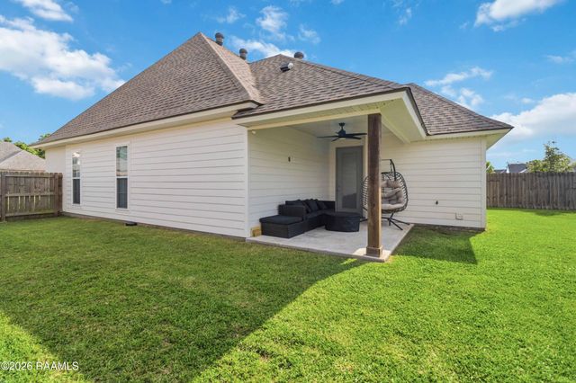 208 Gable Crest Drive, Lafayette, LA 70508