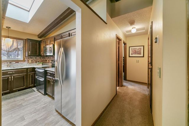 4614 Beacon Hill Road, Eagan, MN 55122