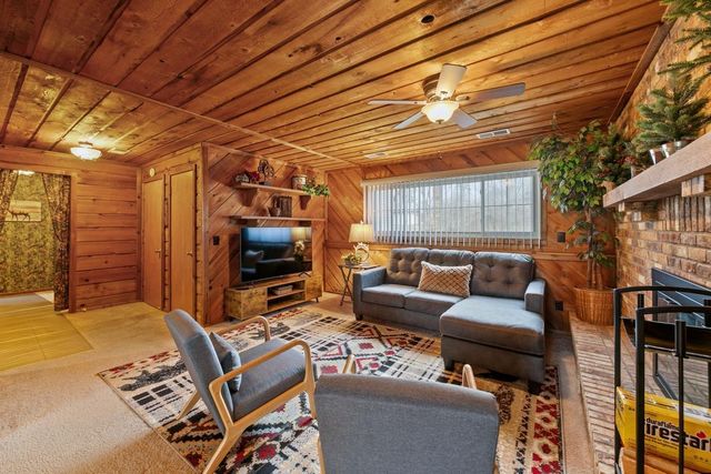 4614 Beacon Hill Road, Eagan, MN 55122