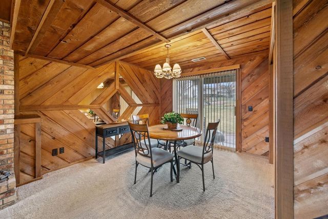 4614 Beacon Hill Road, Eagan, MN 55122