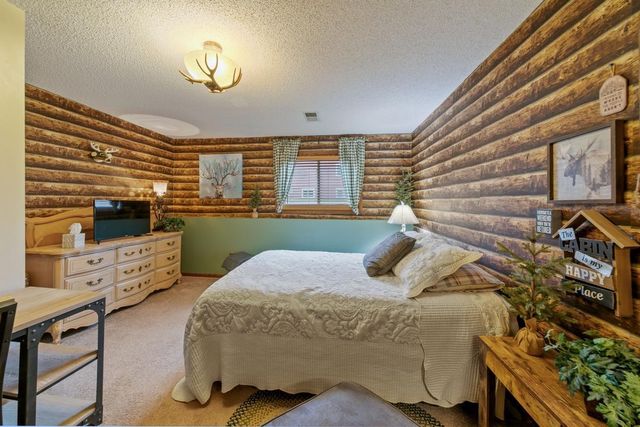 4614 Beacon Hill Road, Eagan, MN 55122