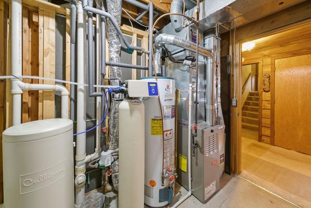 4614 Beacon Hill Road, Eagan, MN 55122