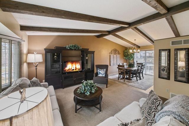 4614 Beacon Hill Road, Eagan, MN 55122