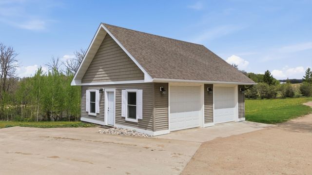 26156 40th Avenue S, Hawley, MN 56549