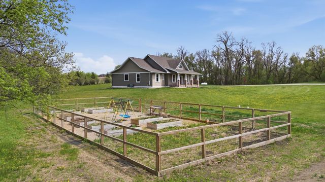26156 40th Avenue S, Hawley, MN 56549