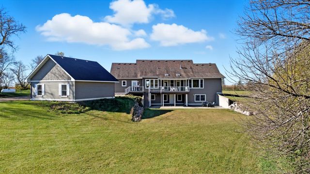 26156 40th Avenue S, Hawley, MN 56549