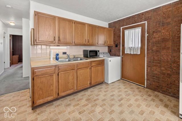 595 N Meridian Street, Greenwood, IN 46143