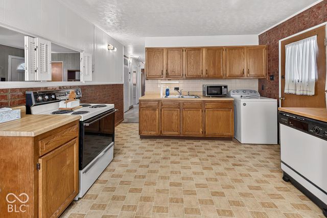 595 N Meridian Street, Greenwood, IN 46143