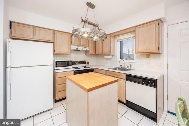 10431 BRIGHTON RD, Ocean City, MD 21842