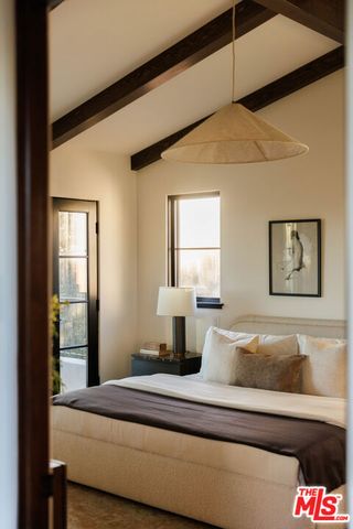 2504 Silver Lake Terrace, Los Angeles, CA 90039