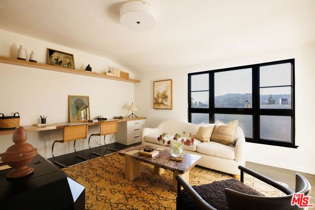 2504 Silver Lake Terrace, Los Angeles, CA 90039