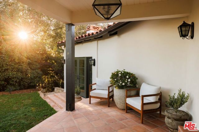 2504 Silver Lake Terrace, Los Angeles, CA 90039