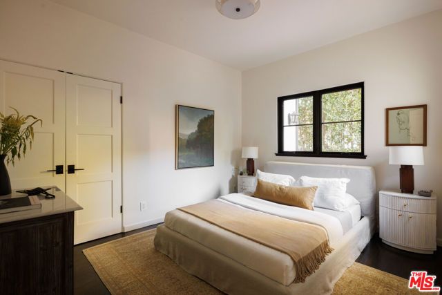 2504 Silver Lake Terrace, Los Angeles, CA 90039
