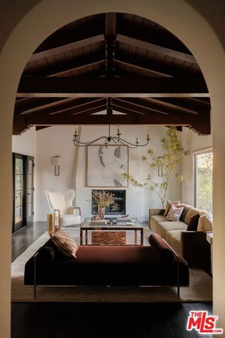 2504 Silver Lake Terrace, Los Angeles, CA 90039