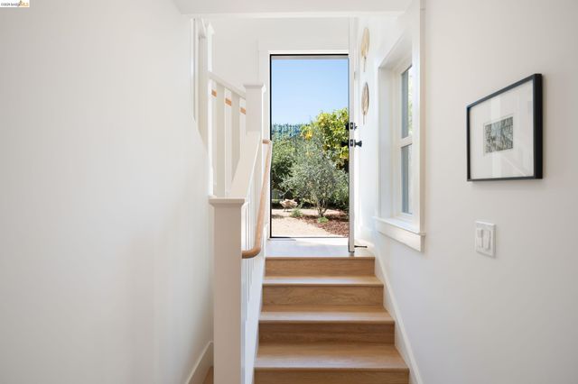 463 44Th St, Oakland, CA 94609