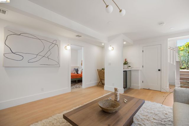 463 44Th St, Oakland, CA 94609
