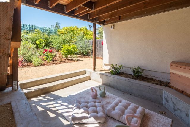463 44Th St, Oakland, CA 94609