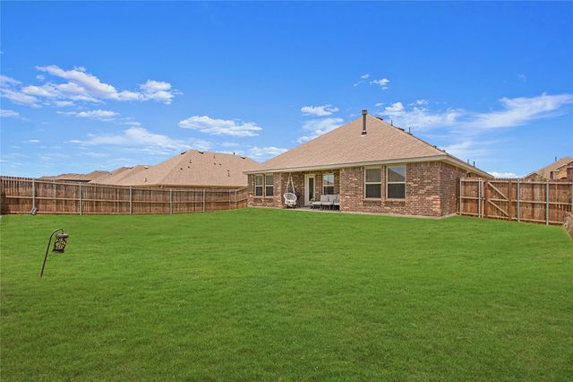 219 Spirehaven Drive, Fate, TX 75087