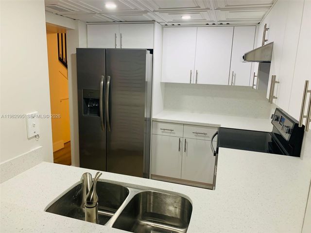 1900 SW 121st Ct 254, Miami, FL 33175