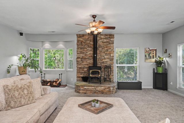 16270 Meadow View Rd, Sutter Creek, CA 95685