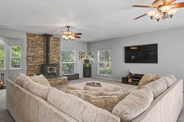 16270 Meadow View Rd, Sutter Creek, CA 95685