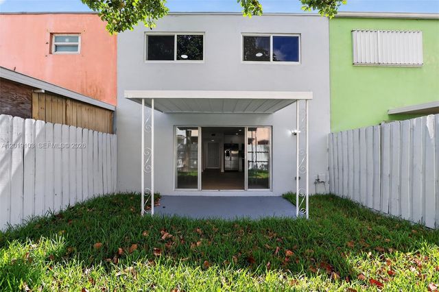 7090 W 2nd Ct 7090, Hialeah, FL 33014