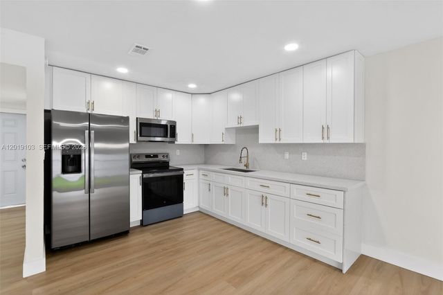 7090 W 2nd Ct 7090, Hialeah, FL 33014
