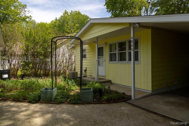 4840 N Flint Road, Edenville Township, MI 48657