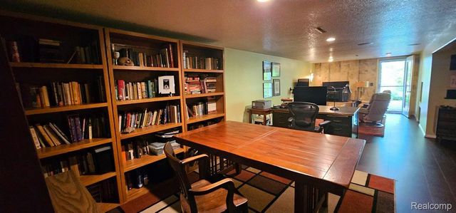 4840 N Flint Road, Edenville Township, MI 48657