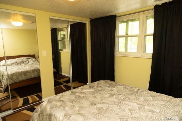 4840 N Flint Road, Edenville Township, MI 48657