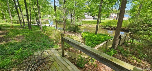 4840 N Flint Road, Edenville Township, MI 48657