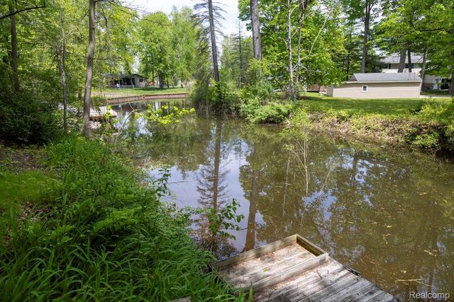 4840 N Flint Road, Edenville Township, MI 48657
