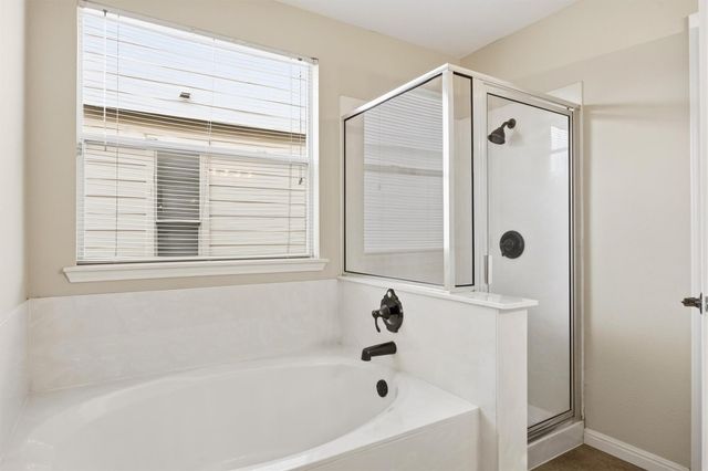 12909 Noche Clara DR, Del Valle, TX 78617