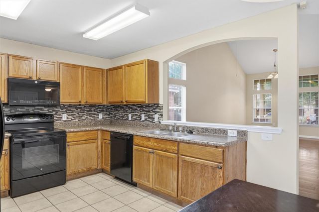 12909 Noche Clara DR, Del Valle, TX 78617