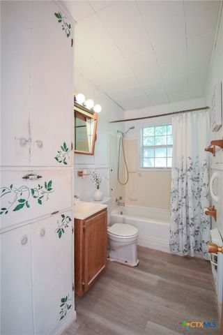 127 S Mesquite Drive, Victoria, TX 77905