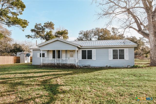 127 S Mesquite Drive, Victoria, TX 77905