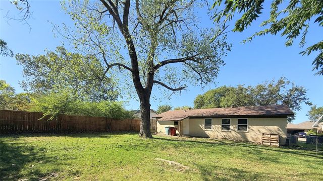 206 Arkansas Street, Sherman, TX 75090