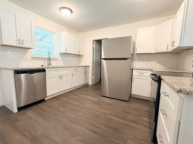 206 Arkansas Street, Sherman, TX 75090