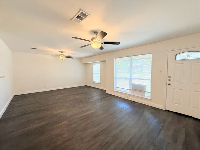 206 Arkansas Street, Sherman, TX 75090