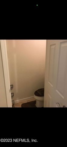 6801 ROUNDLEAF Drive, Jacksonville, FL 32258