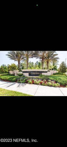 6801 ROUNDLEAF Drive, Jacksonville, FL 32258