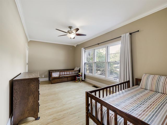 1119 W Walker Street, Denison, TX 75020