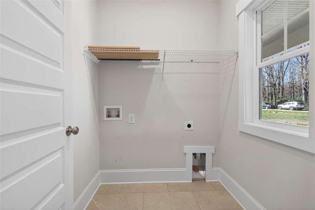 884 C O Draper Road, Comer, GA 30629