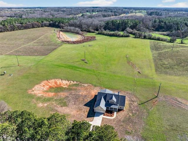 884 C O Draper Road, Comer, GA 30629