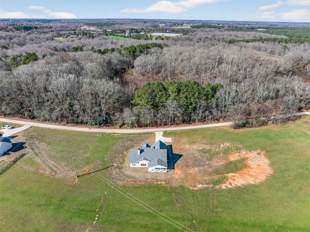 884 C O Draper Road, Comer, GA 30629