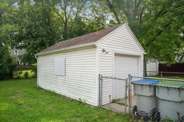 4908 N 27th STREET, Milwaukee, WI 53209