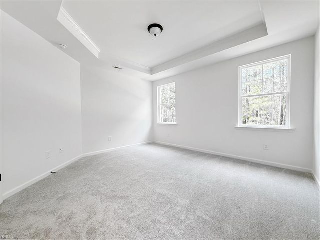 1537 Waltham LN, Newport News, VA 23608